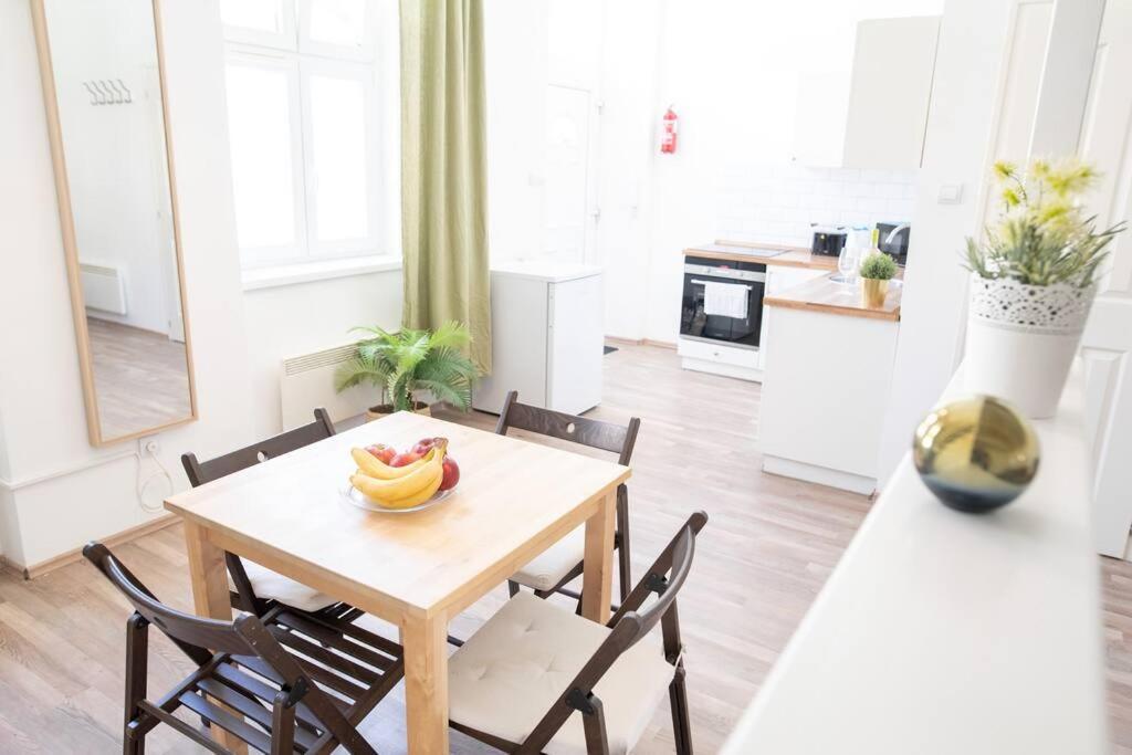 N28 Studio Next To Andrassy Boulevard. Budapest Esterno foto