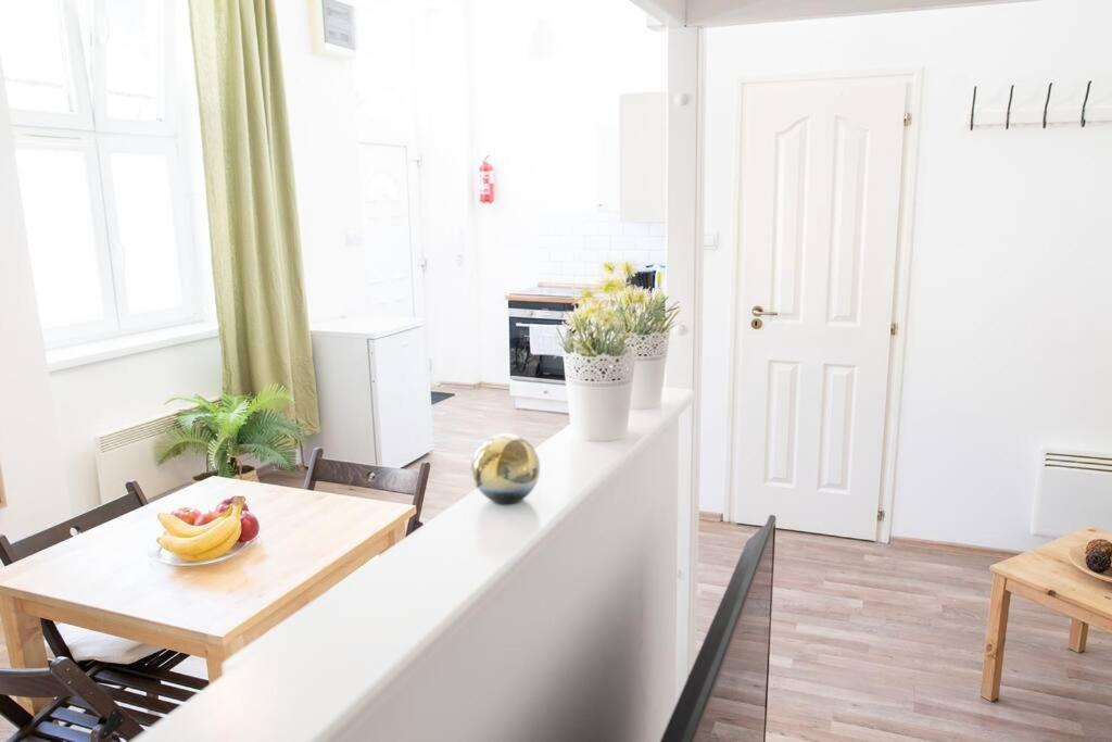N28 Studio Next To Andrassy Boulevard. Budapest Esterno foto